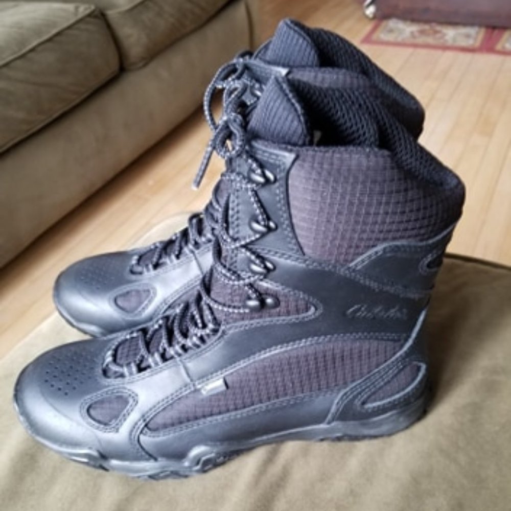 NWT Men's Training Boots